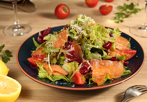 生ハムグリーンサラダ｜trias dining（トリアスダイニング）