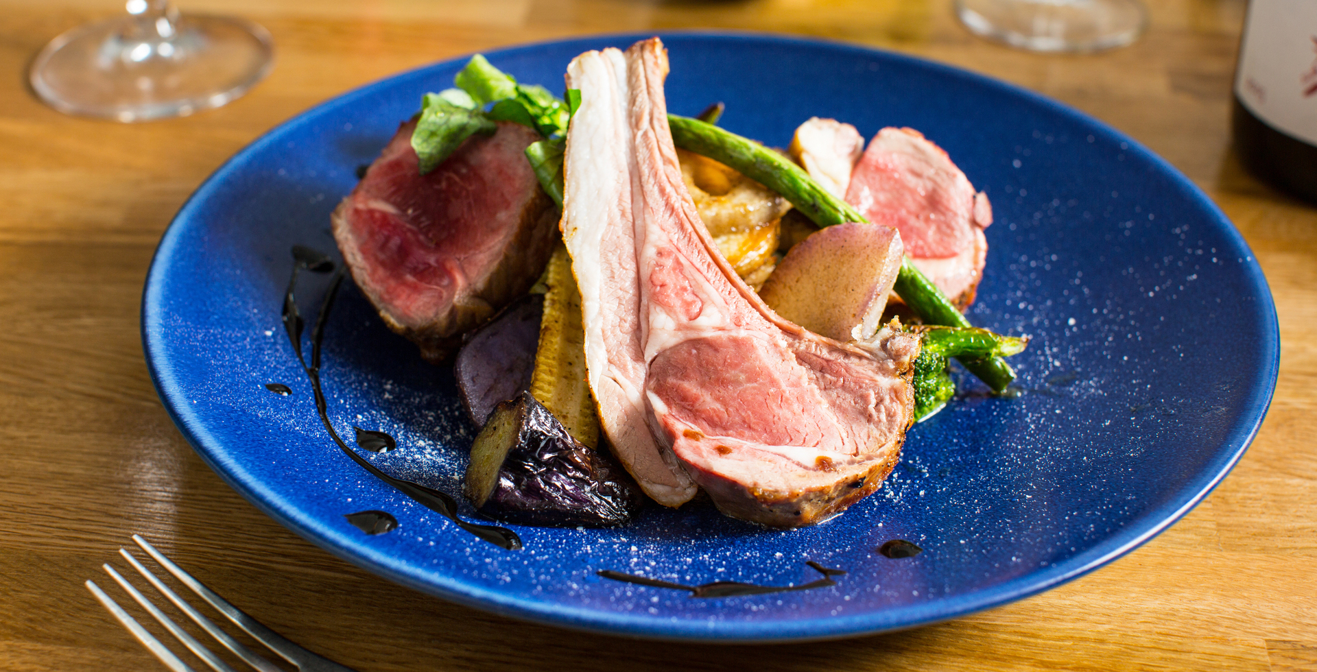 トリアスダイニング