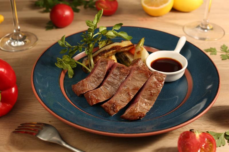 牛リブロースのステーキ