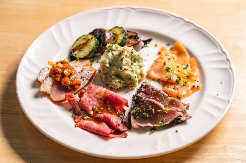 前菜盛り合わせ